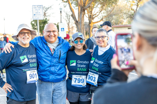 Group photo of runners